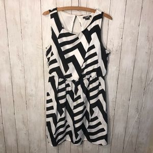 Sequin Hearts Black And White Dress Size Large